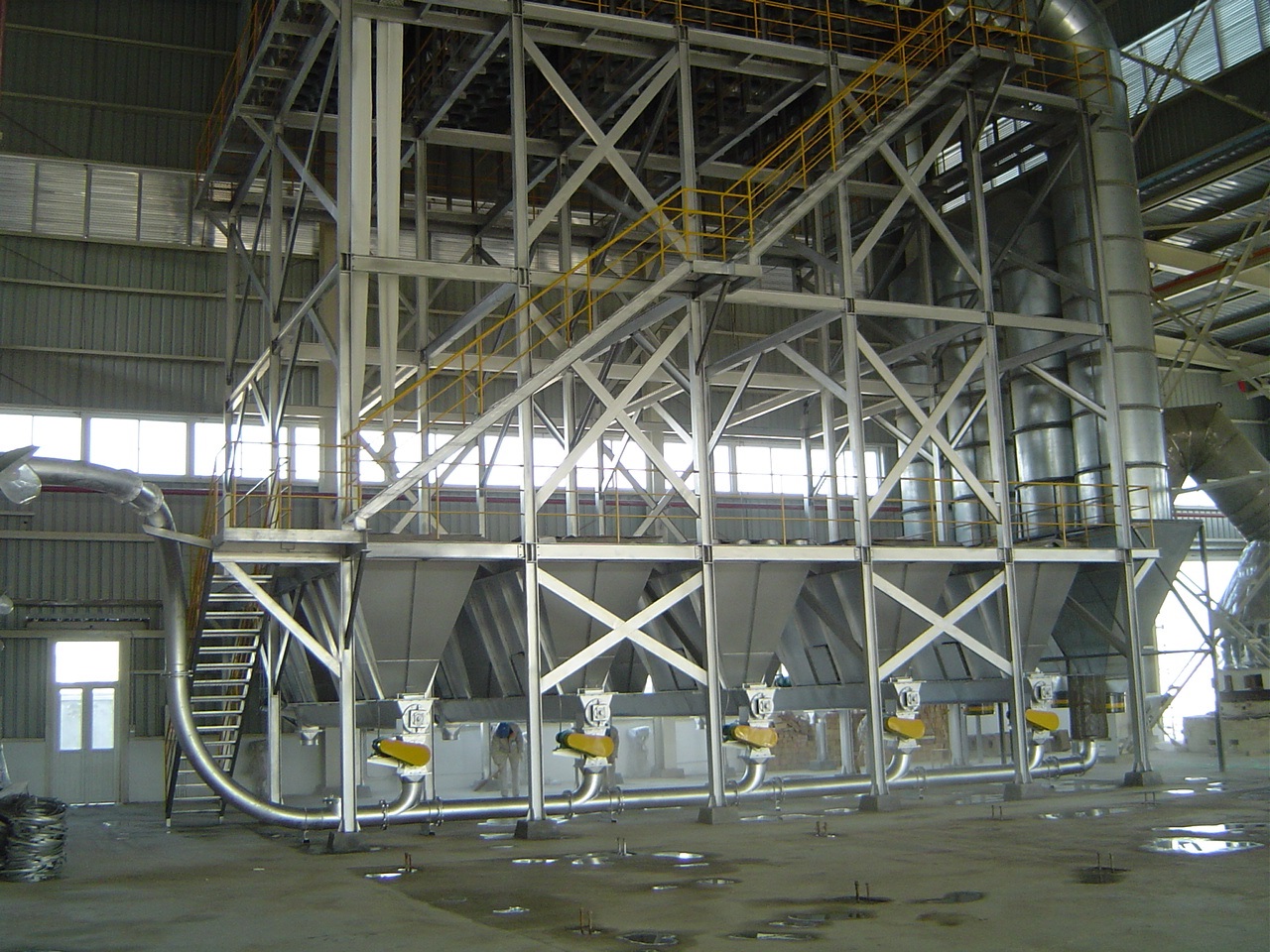 chemical product conveying system